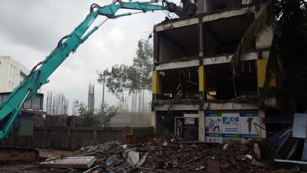 Illegal building being demolished in Seawoods Nerul