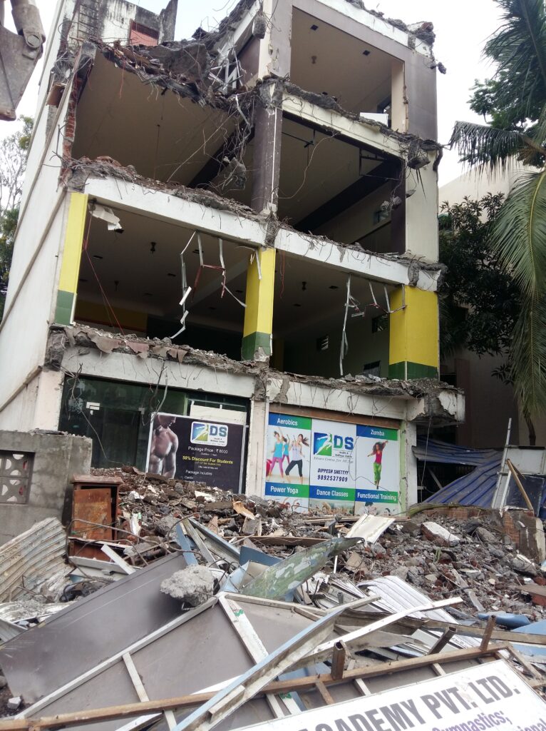 illegal building demolished in Nerul