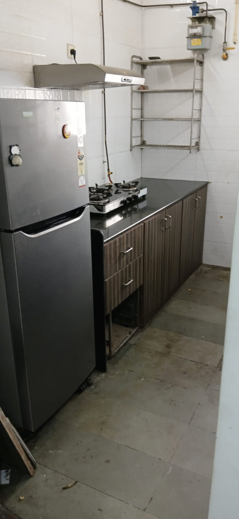 Refrigerator and cooking platform